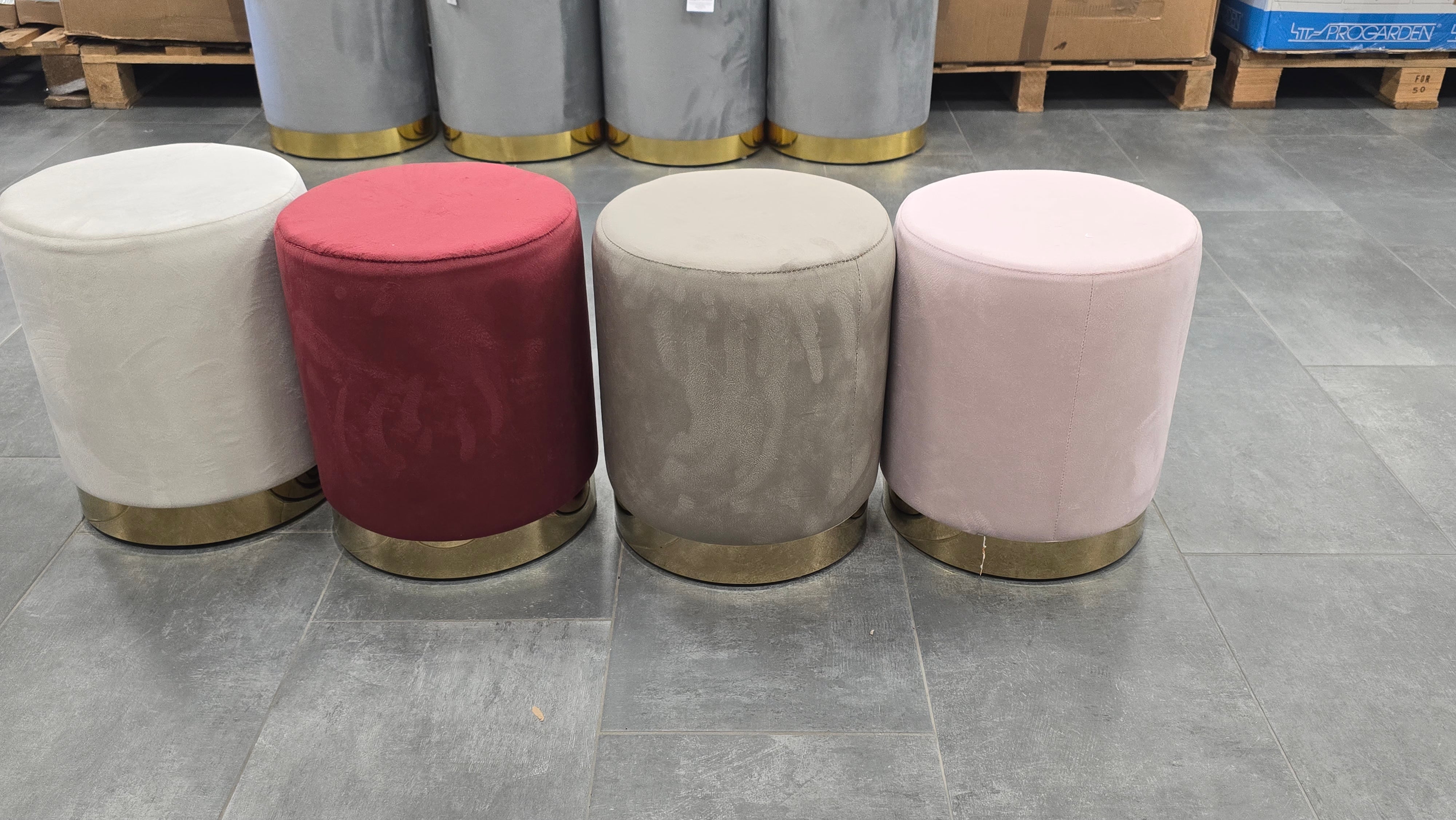 Pouf fascia oro singolo