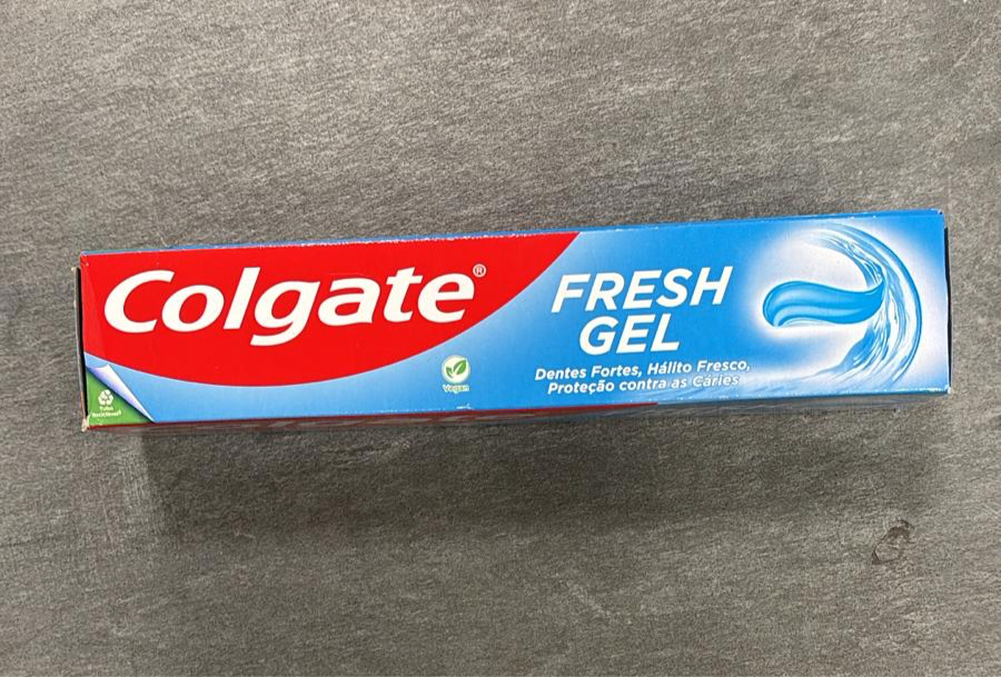 COLGATE - DENTIFRICIO FRESH GEL