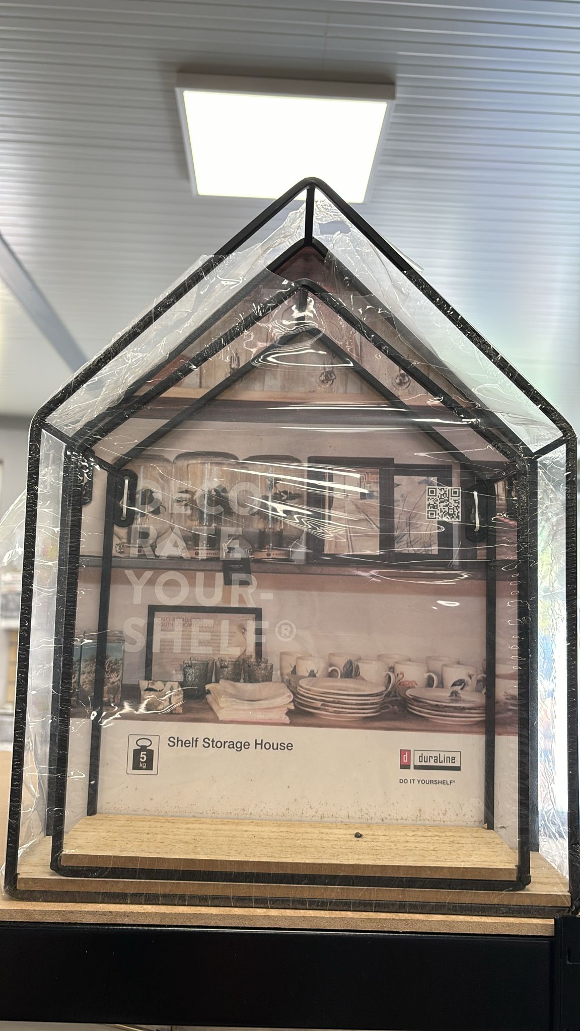 SCAFFALATURA DECORATIVA FORMA CASA