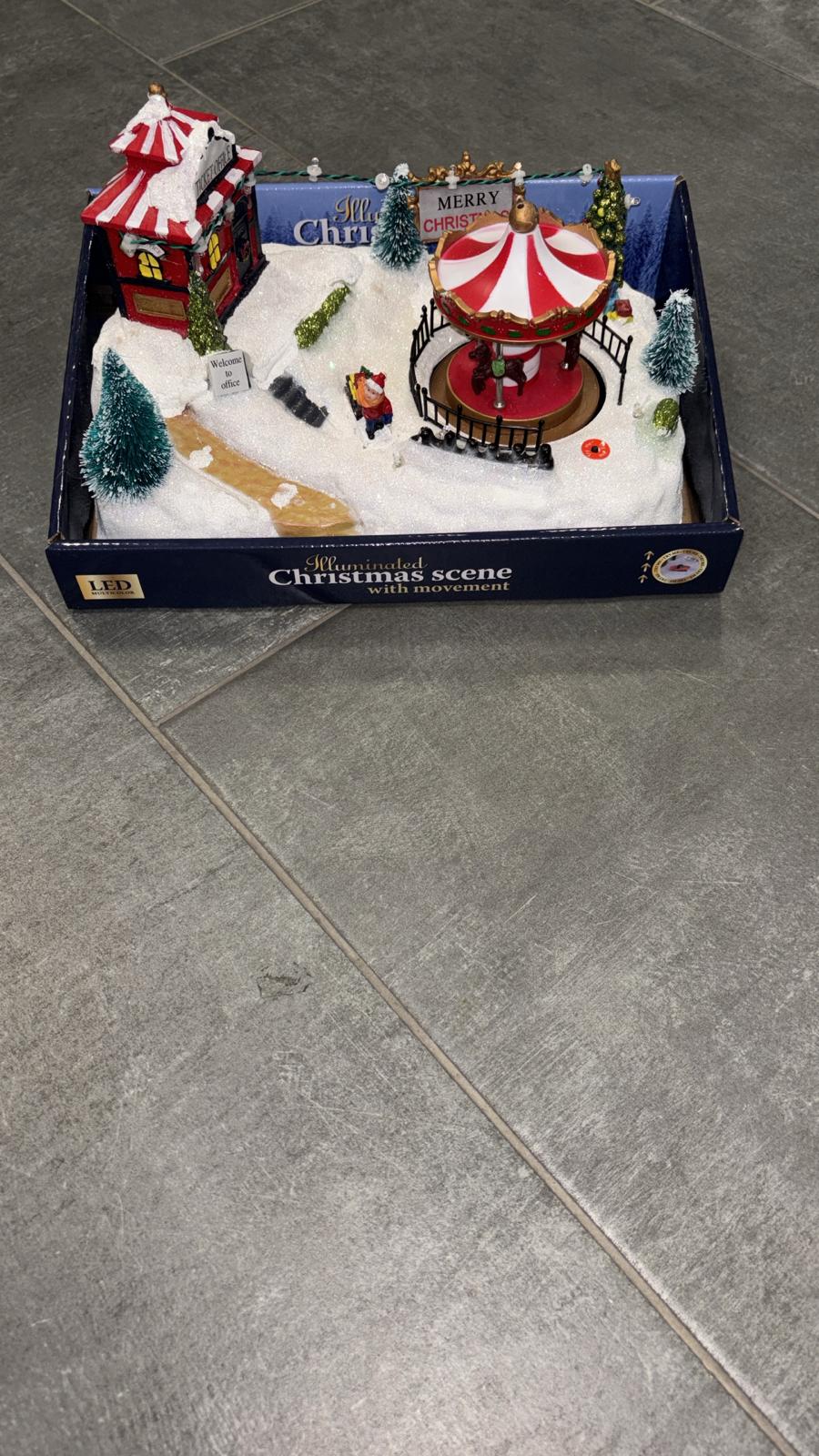 Christmas scene giostrina natalizia con luci e movimento incorporatoΒ