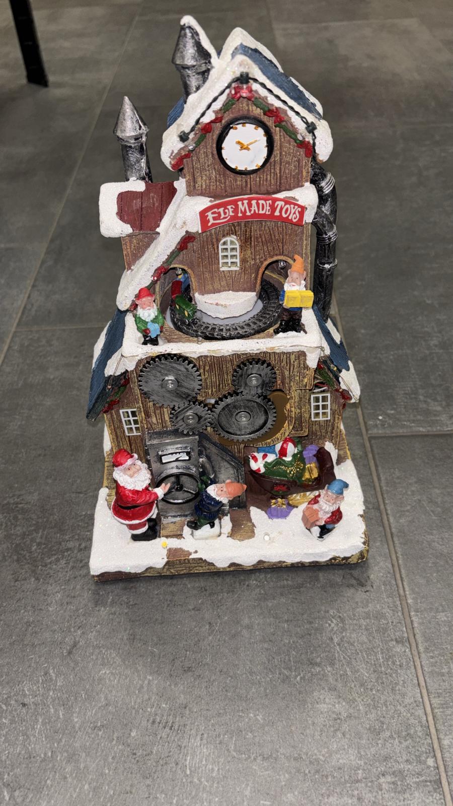 Christmas scene, carillon natalizio in ceramica con luci e musica incorporata