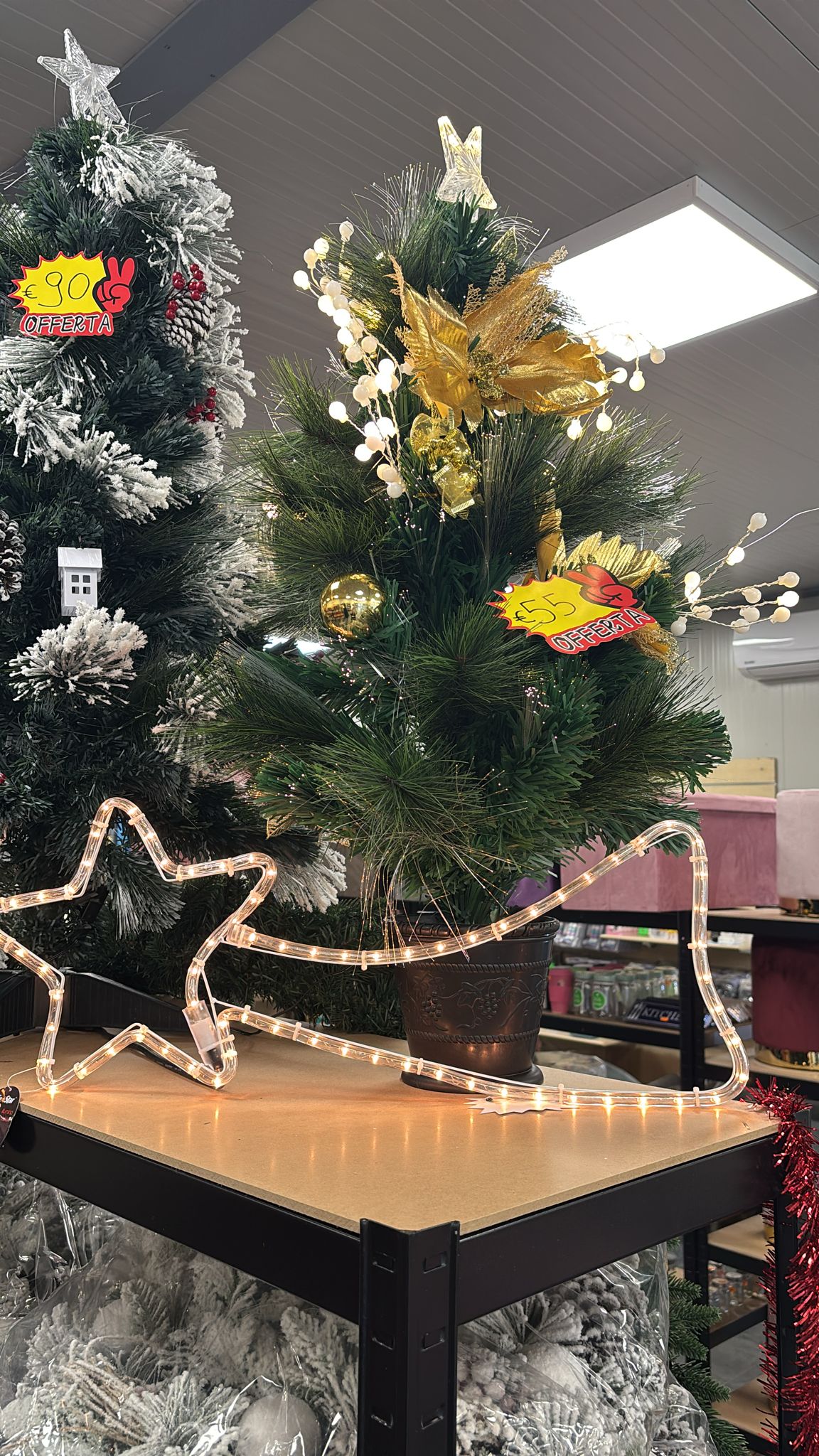 ALBERO DI NATALE ADDOBBATO CON FIORI E LUCI LED H90cm/D45cm