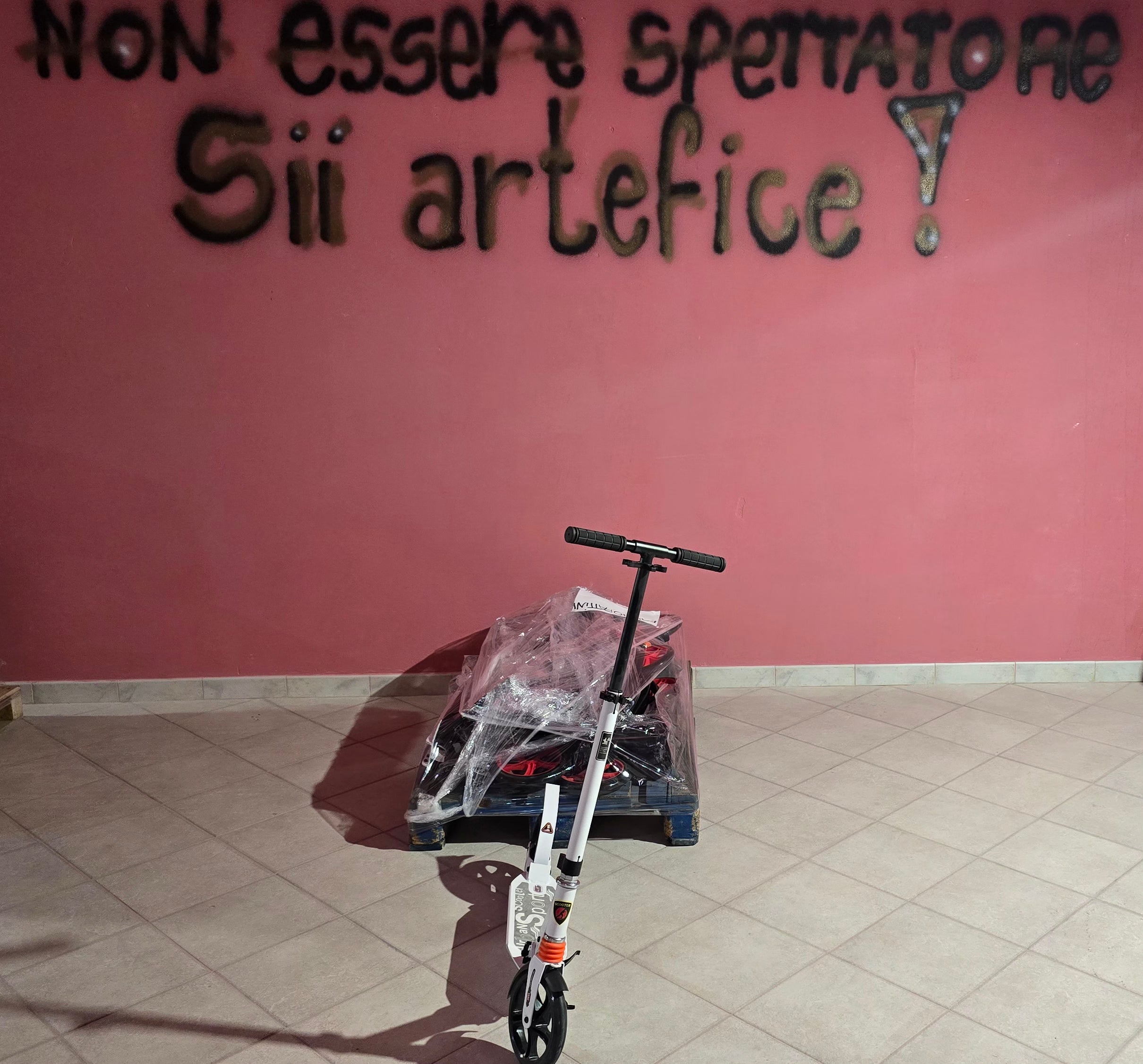 STOCK K230 KICK SCOOTER MONOPATTINI. 4 PEZZI
