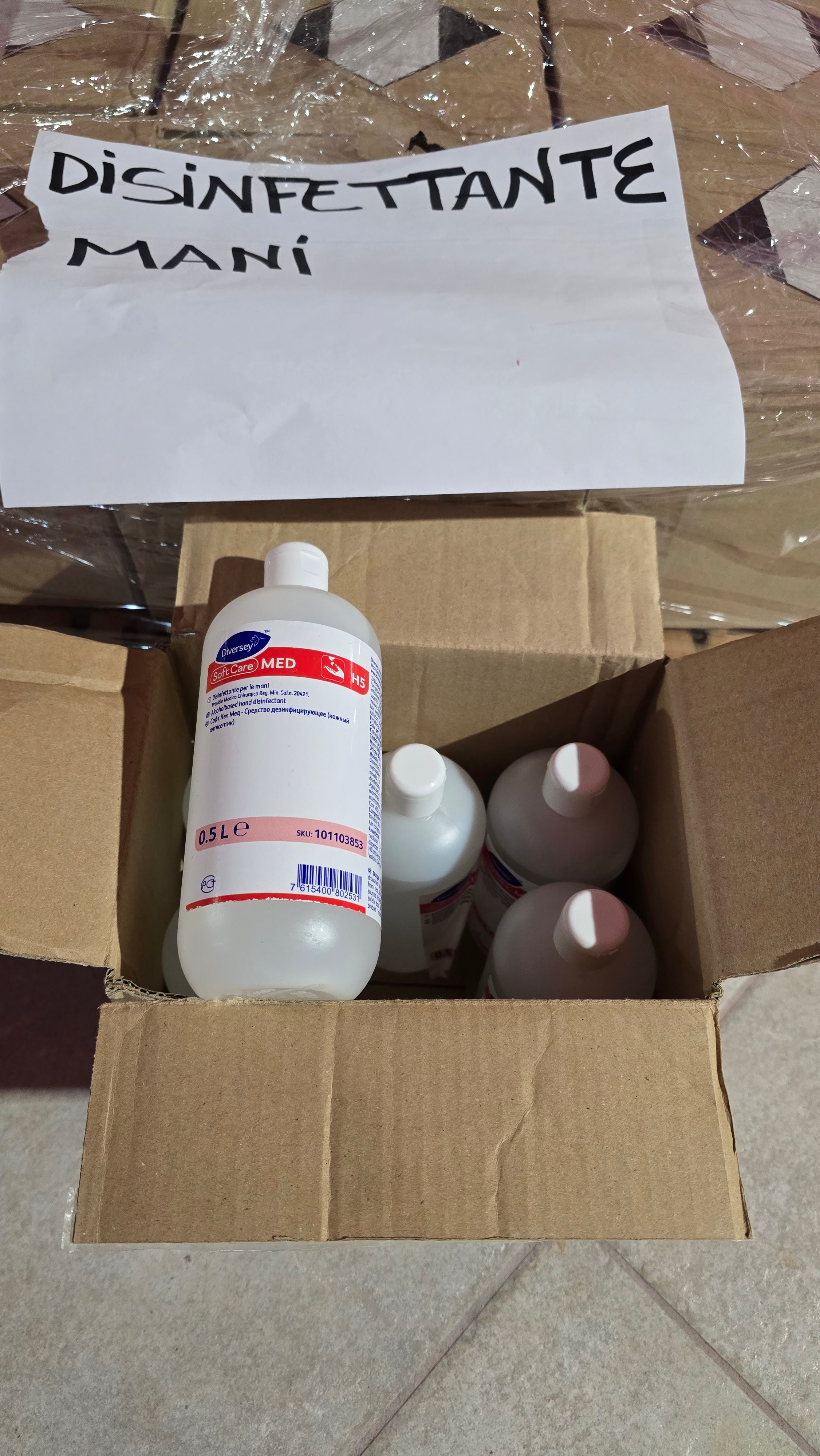 STOCK DI GEL DISINFETTANTE PER MANI DA 500ML, 100 PEZZI