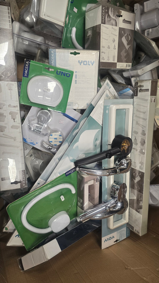 STOCK ACCESSORI PER IL BAGNO. 30 PEZZI.