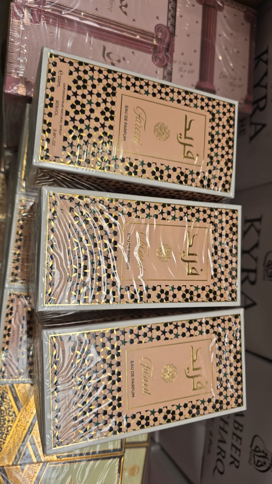 400 pezzi misti  di profumi super virali del momento top ARABE
