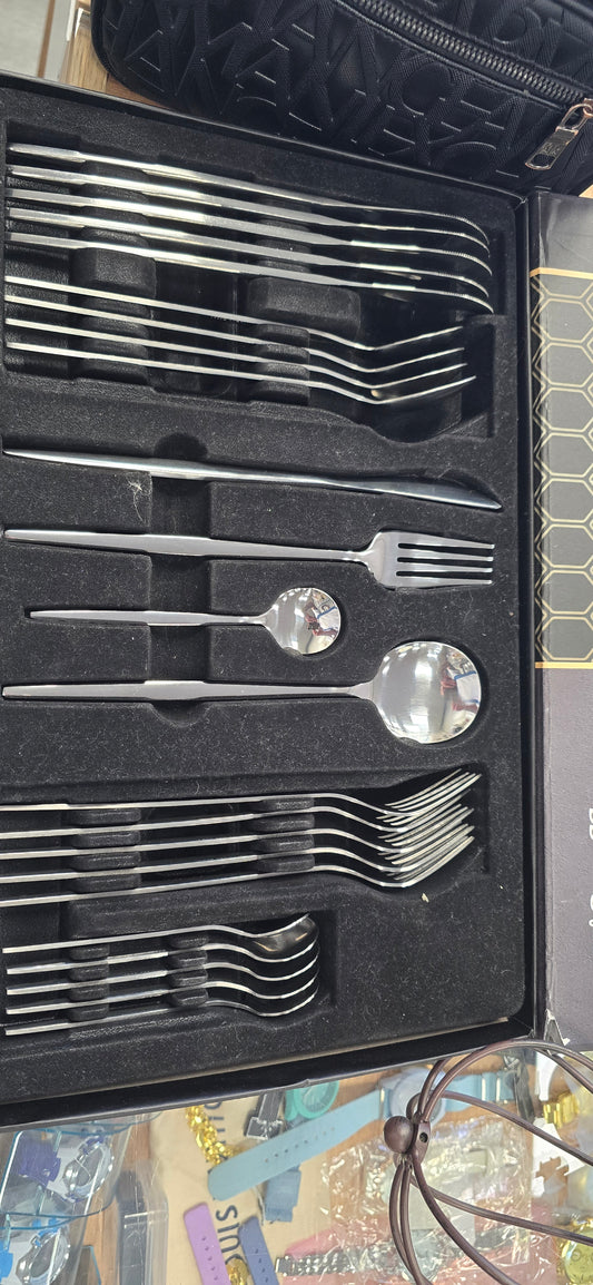 Set Posate Cheffinger Acciaio Inox – Completo in Valigetta – Manca 1 Cucchiaio